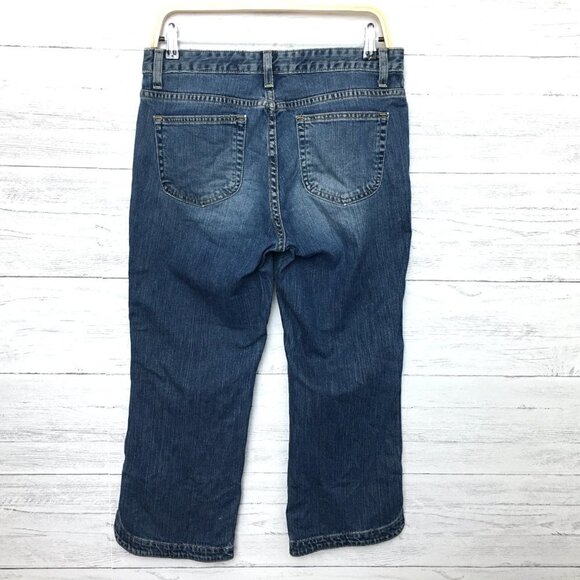 Gap Women's Jeans Cropped Bootcut Medium Wash size 8 length 24" - Picture 2 of 12